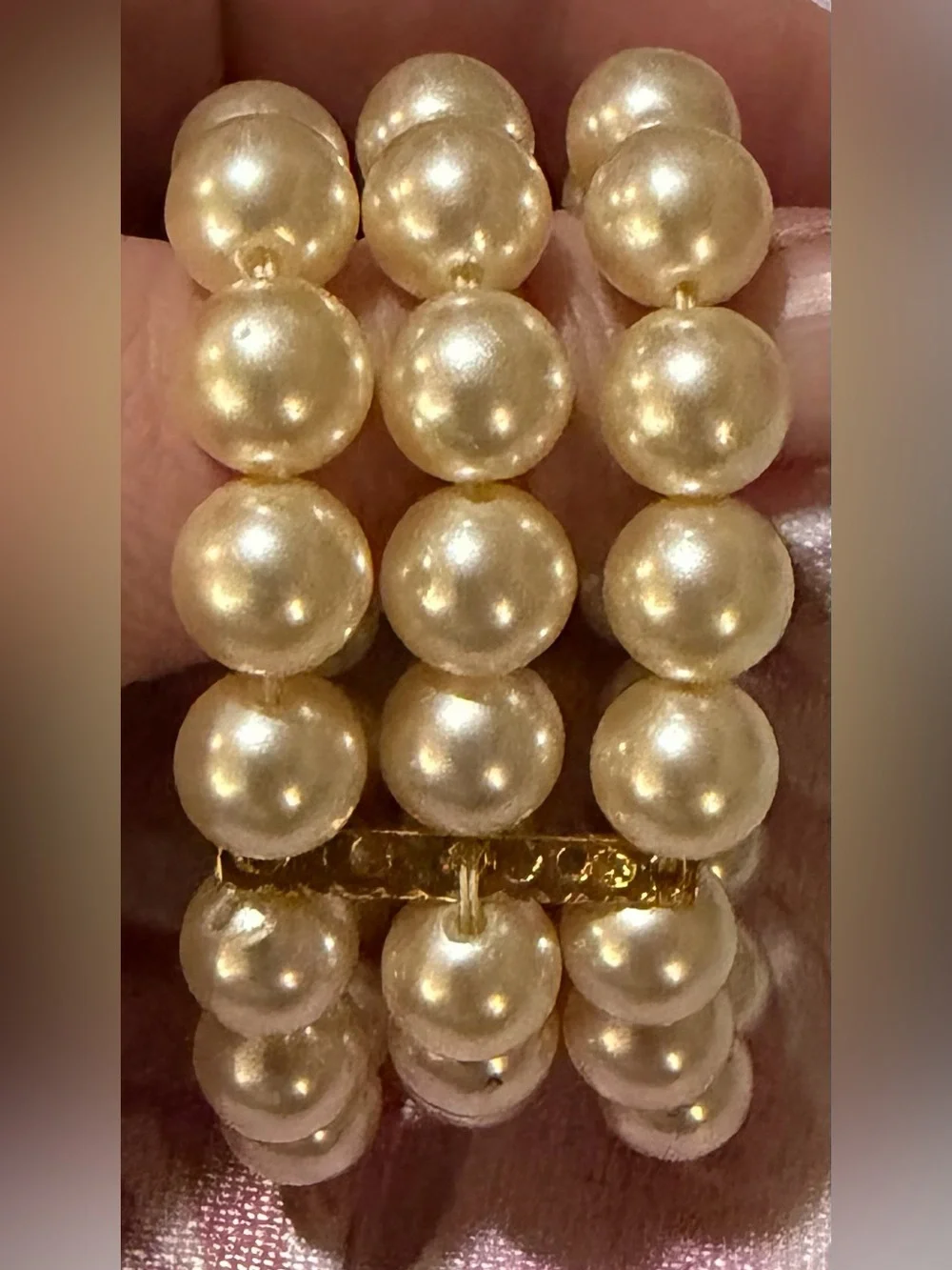 Classic Pearl Stretch Bracelet - Cream Pearl